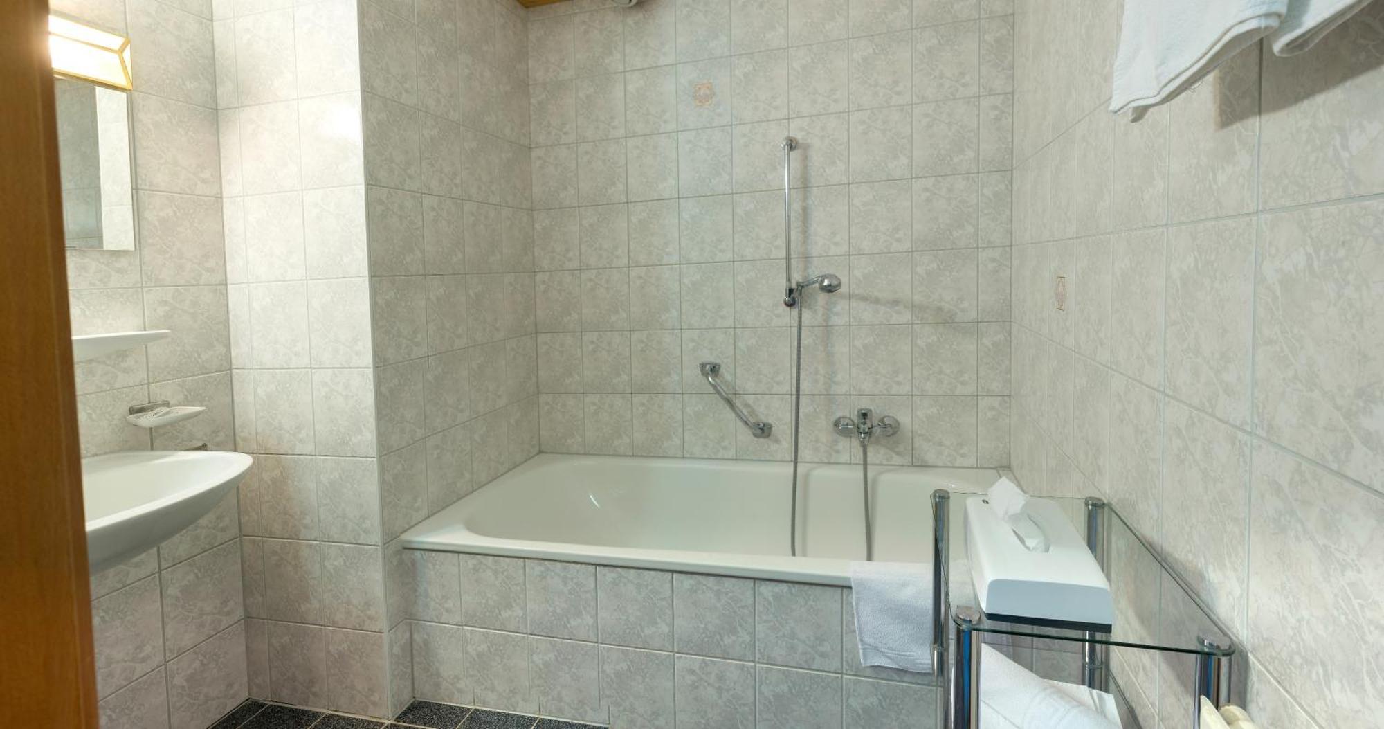 Hotel Simmerlwirt Niederau Ruang foto